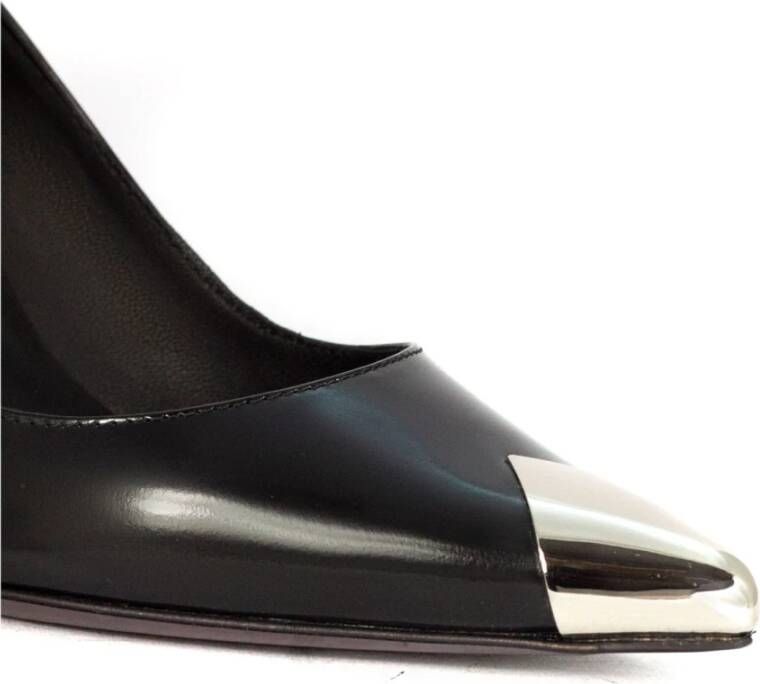 Roberto Festa Zwarte leren pumps met metalen neus
