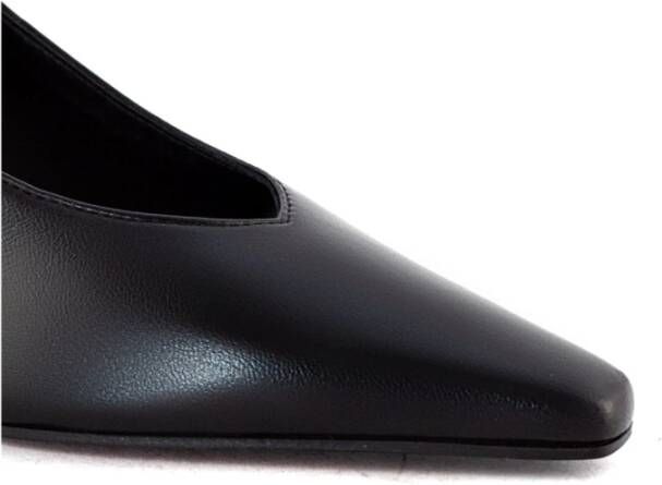 Roberto Festa Zwarte leren pumps met puntige neus