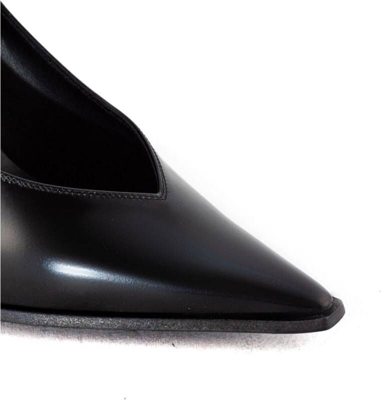 Roberto Festa Zwarte Venus Leren Pumps Puntige Neus