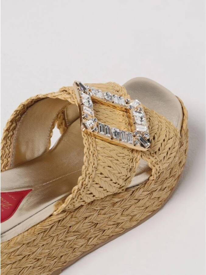 Roger Vivier Crème Straw Platform Sandalen