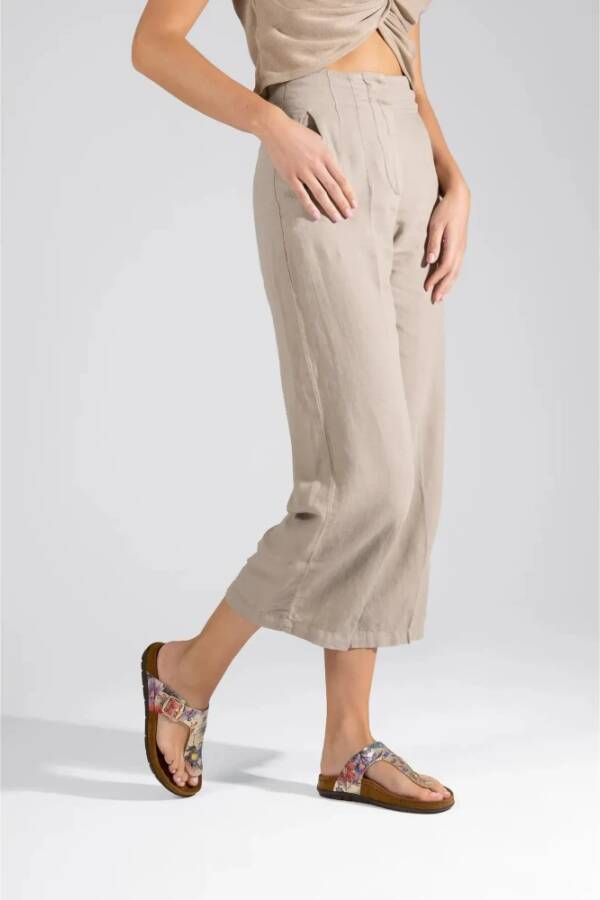 Rohde Flat Sandals