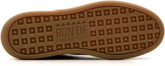 RUN OF Low Top Sneakers