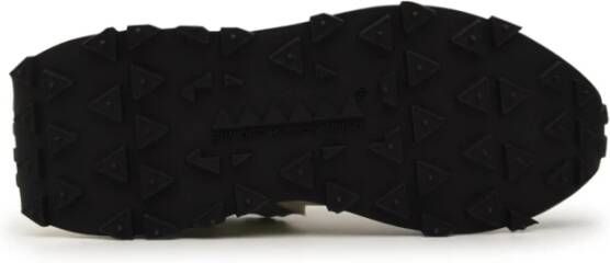 RUN OF Revolt Sneakers