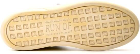RUN OF Witte leren en suède sneakers