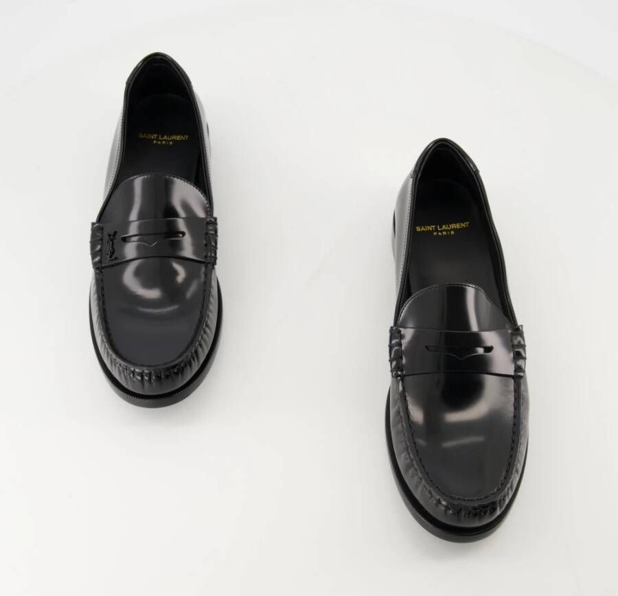 Saint Laurent Glanzende leren loafers Black Heren