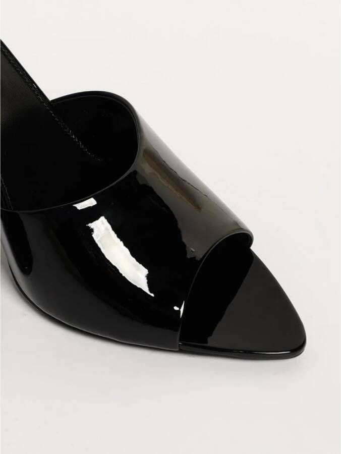 Saint Laurent Leren Sandalen met Bandjes en Platte Zool