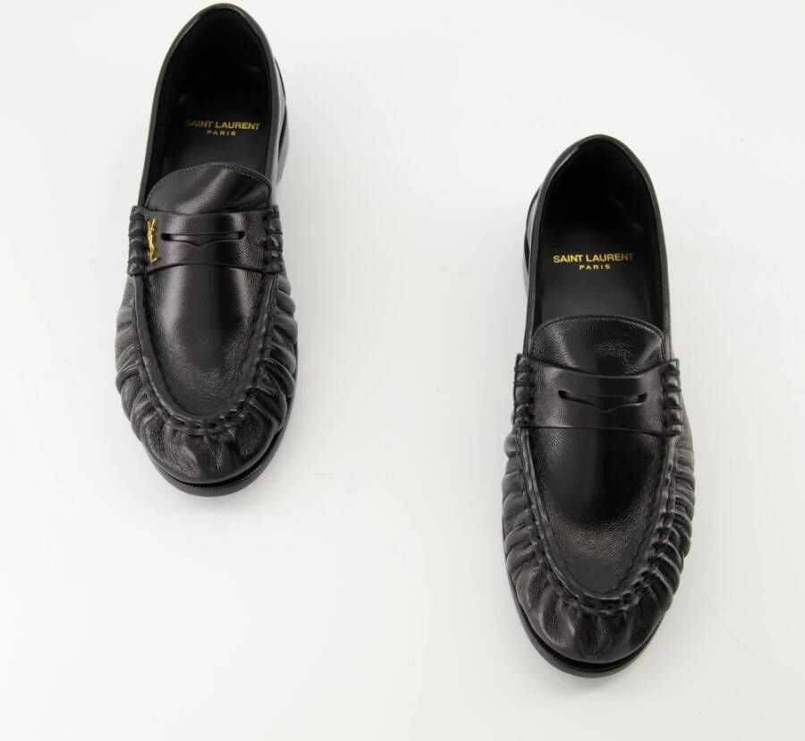 Saint Laurent Zwarte Loafer Mocassins Elegant Comfort