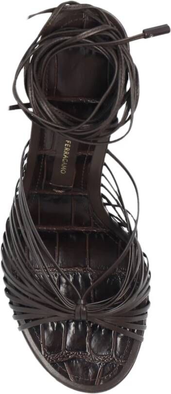 Salvatore Ferragamo Atena sandalen met hak Brown Dames