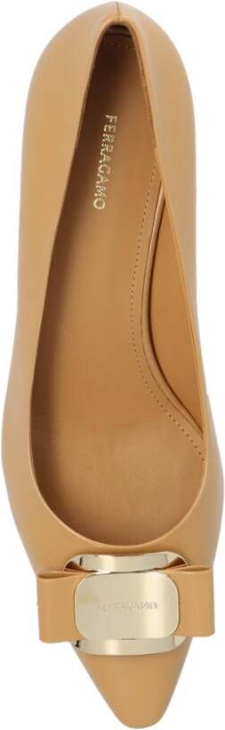 Salvatore Ferragamo Hakken Zelma door Beige Dames