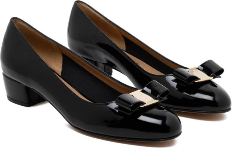 Salvatore Ferragamo Klassiek Zwart Vara Hak Pumps Black Dames