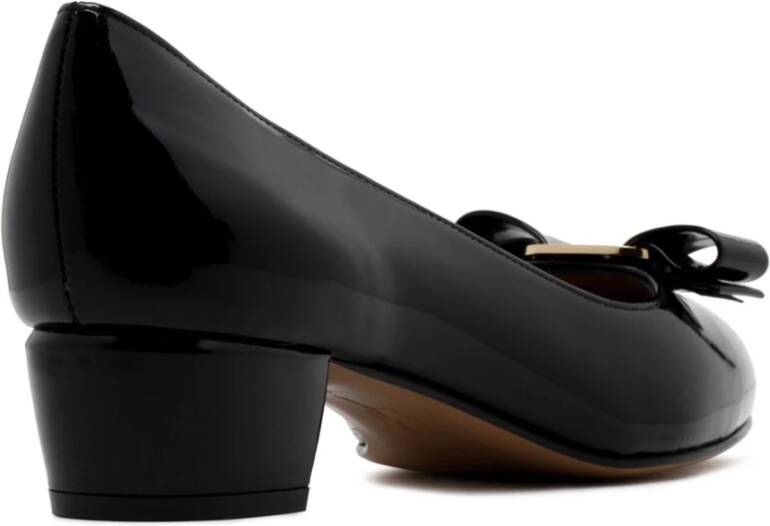 Salvatore Ferragamo Klassiek Zwart Vara Hak Pumps Black Dames