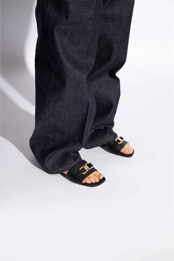 Salvatore Ferragamo Leah slides Black Dames