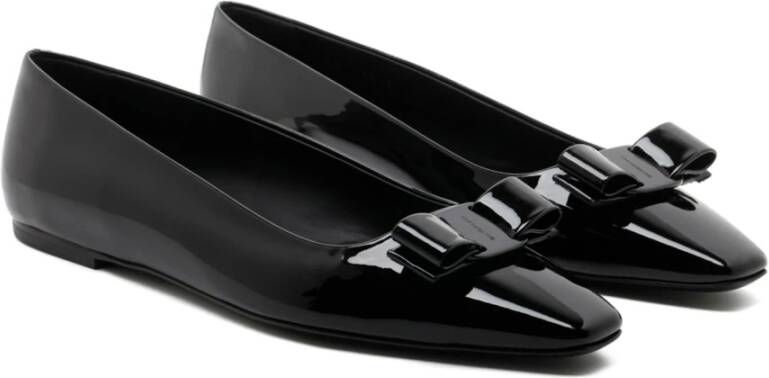 Salvatore Ferragamo Loafers Zwart Dames