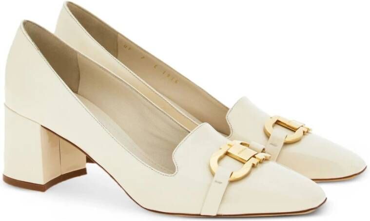 Salvatore Ferragamo Patent Lambskin Gancini Buckle Pumps White Dames