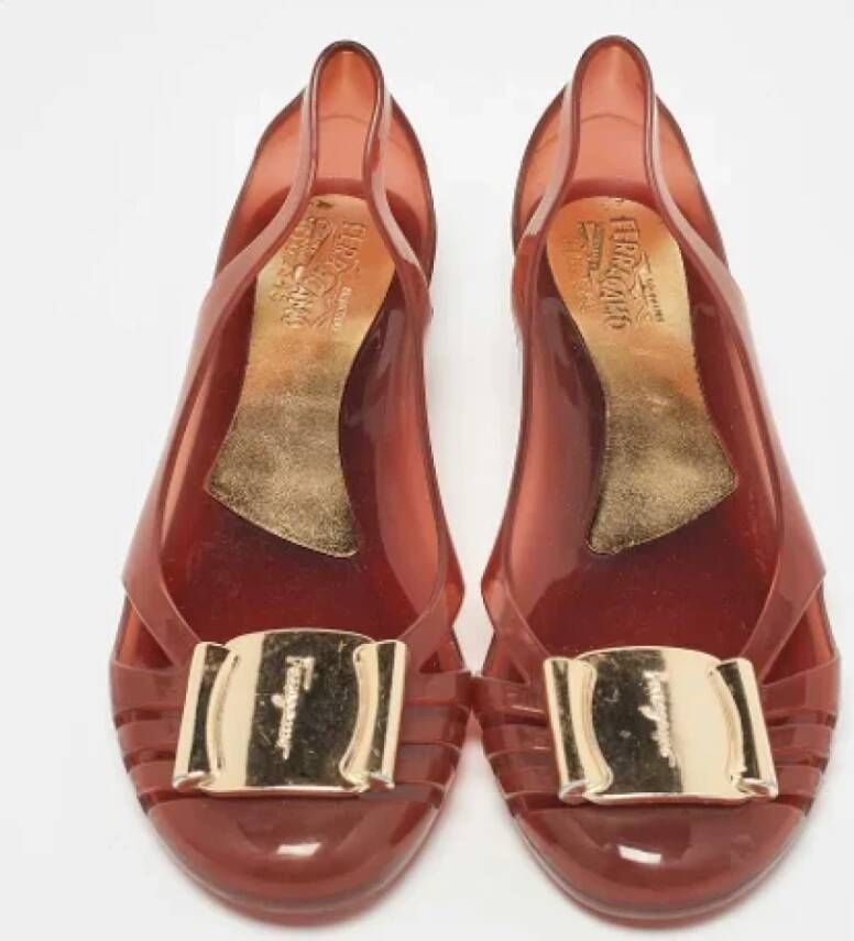 Salvatore Ferragamo Pre-owned Fabric flats Brown Dames