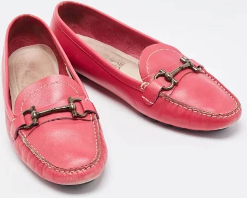 Salvatore Ferragamo Pre-owned Leather flats Pink Dames