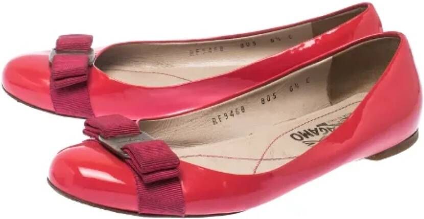 Salvatore Ferragamo Pre-owned Leather flats Pink Dames