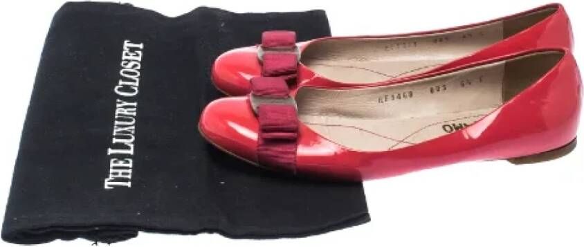 Salvatore Ferragamo Pre-owned Leather flats Pink Dames