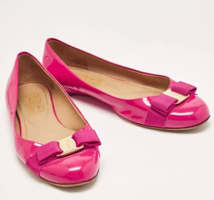 Salvatore Ferragamo Pre-owned Leather flats Pink Dames