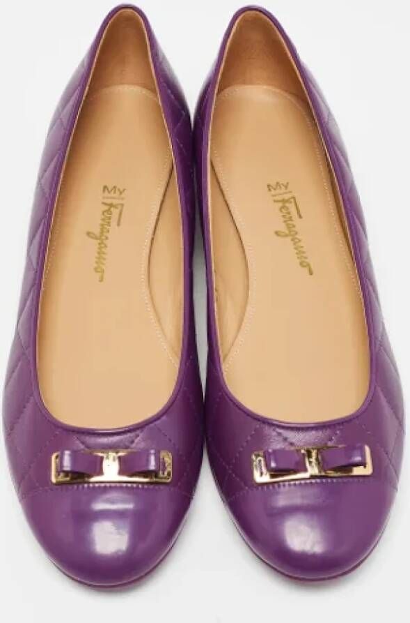 Salvatore Ferragamo Pre-owned Leather flats Purple Dames