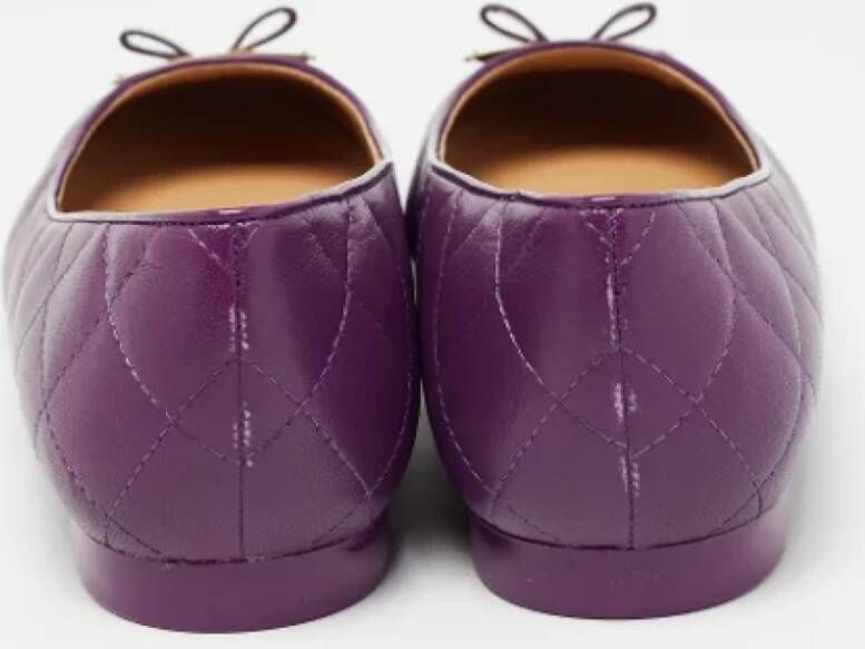 Salvatore Ferragamo Pre-owned Leather flats Purple Dames