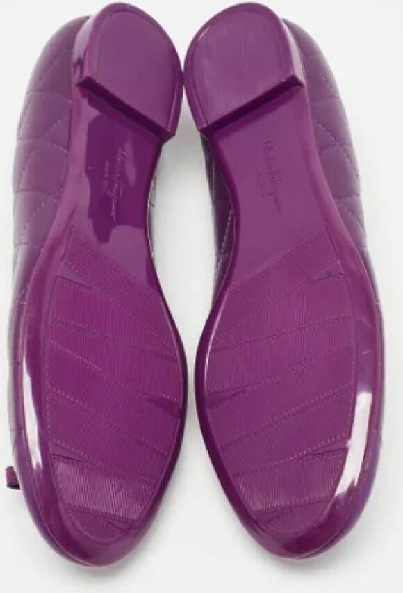 Salvatore Ferragamo Pre-owned Leather flats Purple Dames