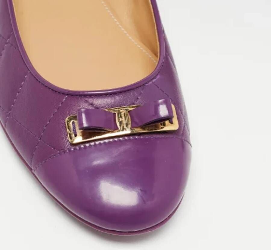 Salvatore Ferragamo Pre-owned Leather flats Purple Dames