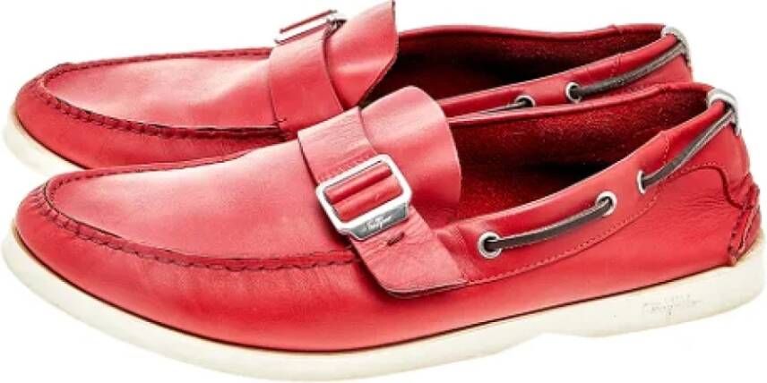 Salvatore Ferragamo Pre-owned Leather flats Red Dames