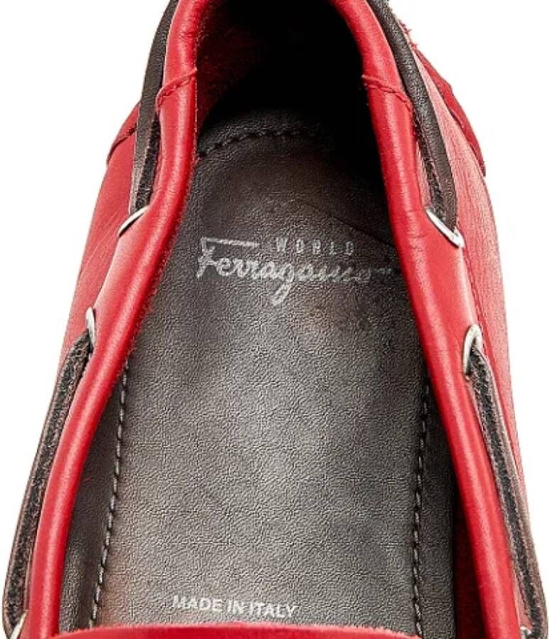 Salvatore Ferragamo Pre-owned Leather flats Red Dames