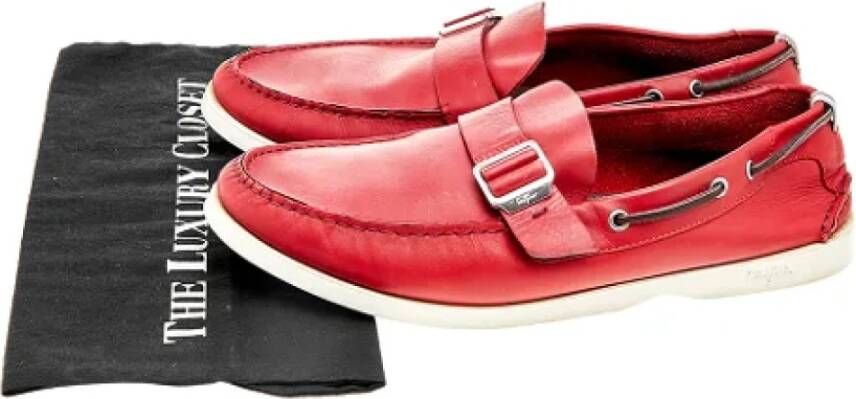 Salvatore Ferragamo Pre-owned Leather flats Red Dames