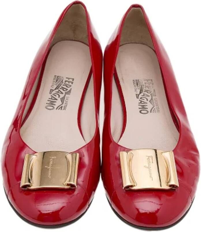 Salvatore Ferragamo Pre-owned Leather flats Red Dames