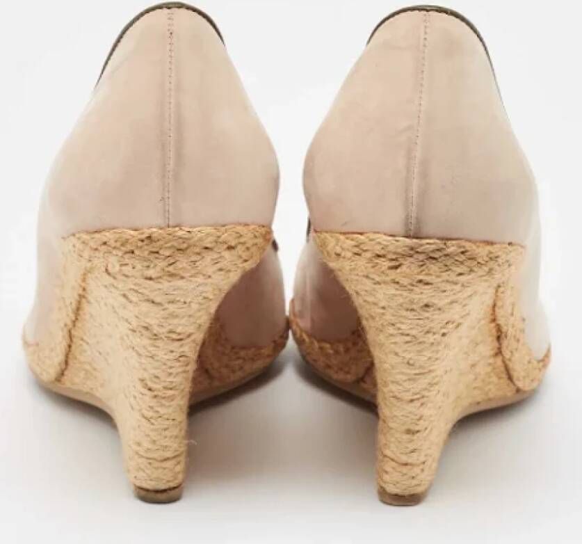 Salvatore Ferragamo Pre-owned Leather heels Beige Dames