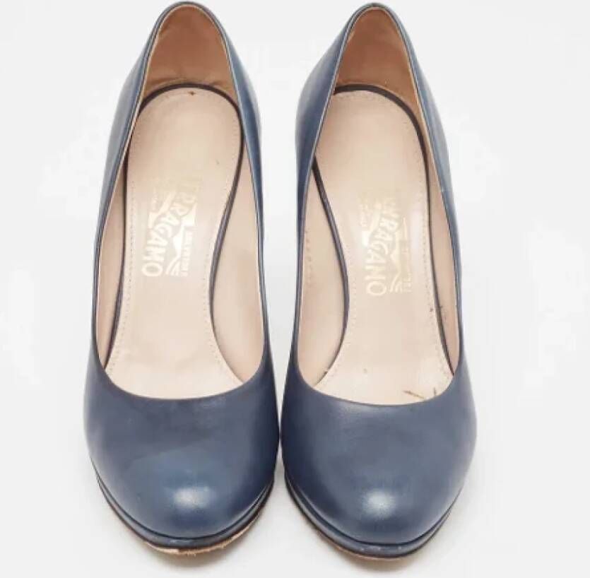 Salvatore Ferragamo Pre-owned Leather heels Blue Dames