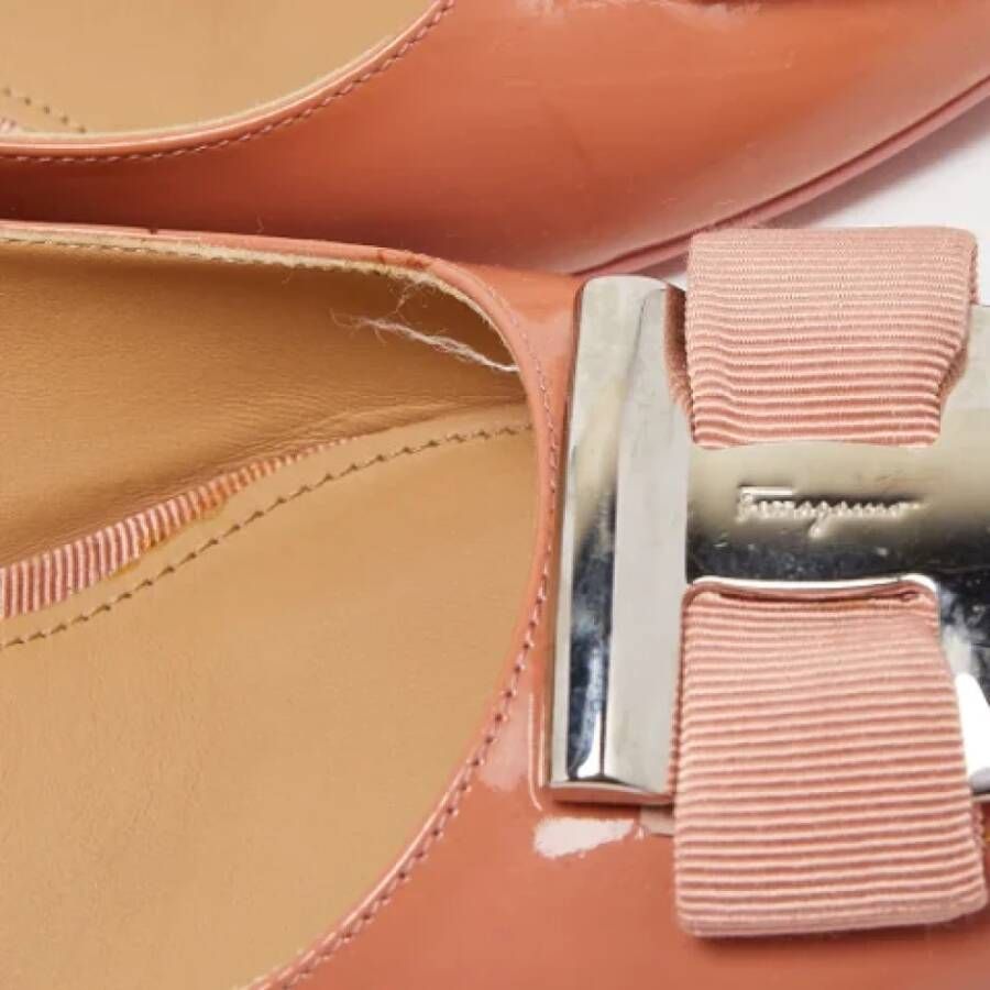 Salvatore Ferragamo Pre-owned Leather heels Pink Dames