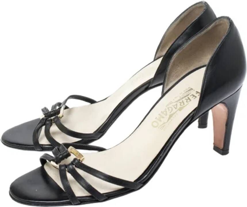 Salvatore Ferragamo Pre-owned Leather sandals Black Dames