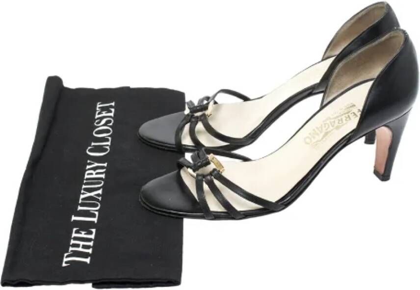 Salvatore Ferragamo Pre-owned Leather sandals Black Dames