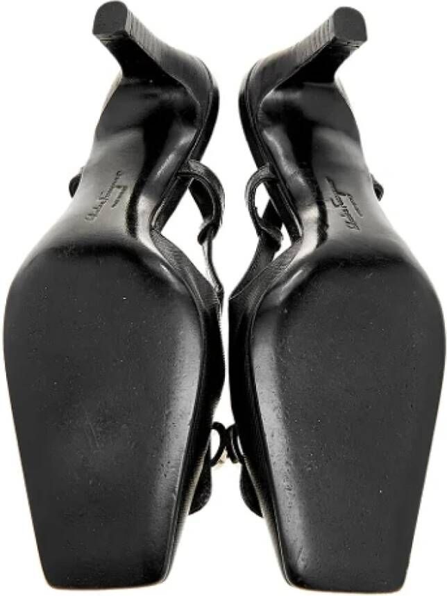 Salvatore Ferragamo Pre-owned Leather sandals Black Dames