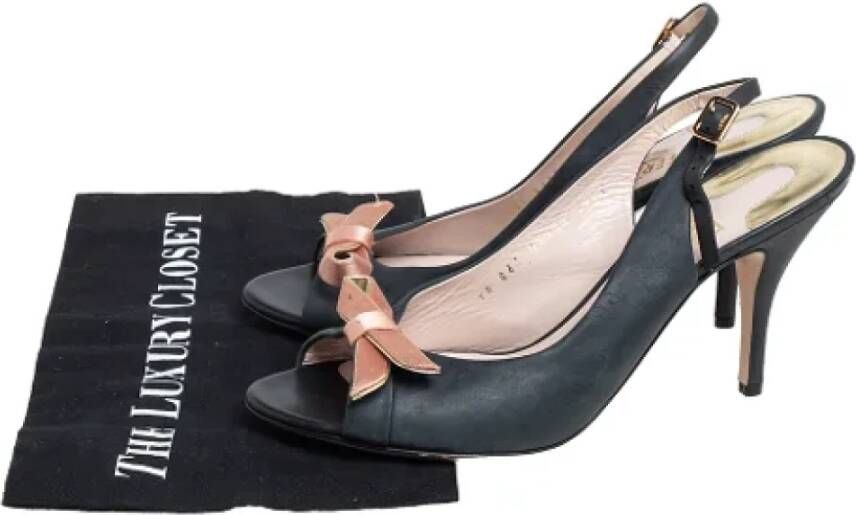 Salvatore Ferragamo Pre-owned Leather sandals Black Dames