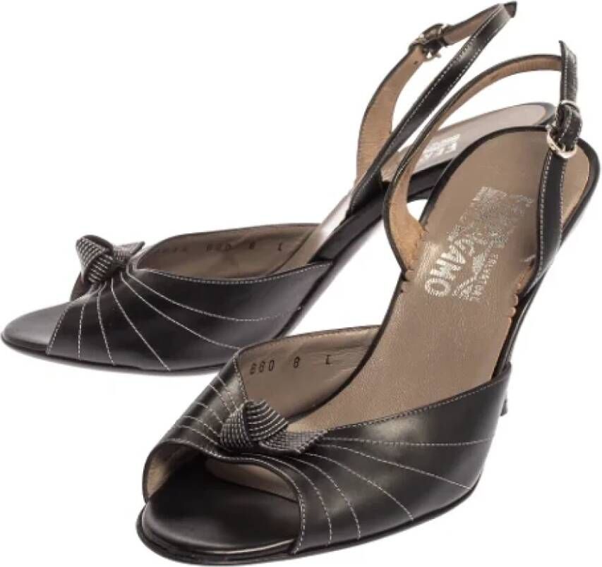 Salvatore Ferragamo Pre-owned Leather sandals Black Dames