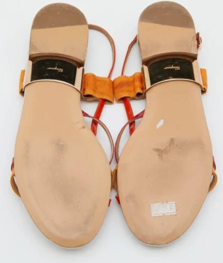 Salvatore Ferragamo Pre-owned Leather sandals Multicolor Dames