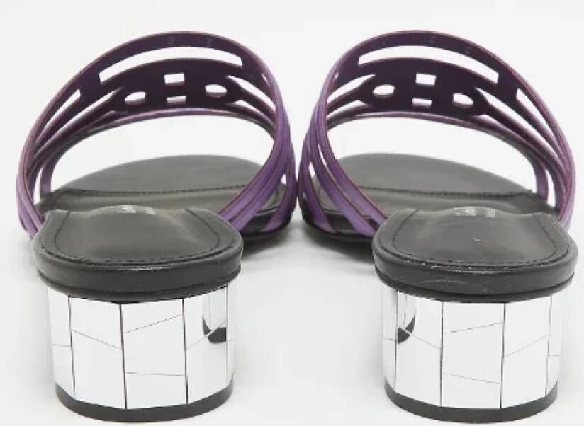 Salvatore Ferragamo Pre-owned Leather sandals Purple Dames