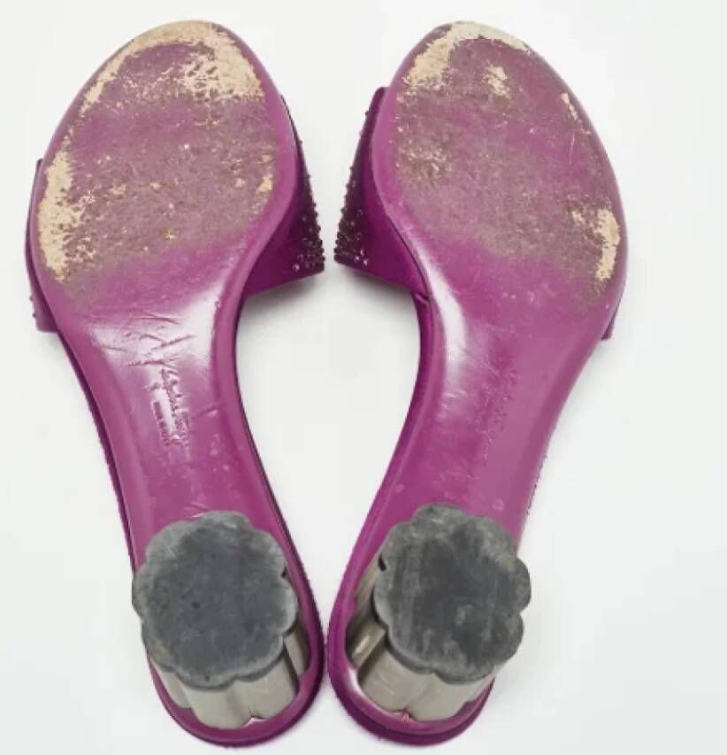 Salvatore Ferragamo Pre-owned Satin sandals Purple Dames
