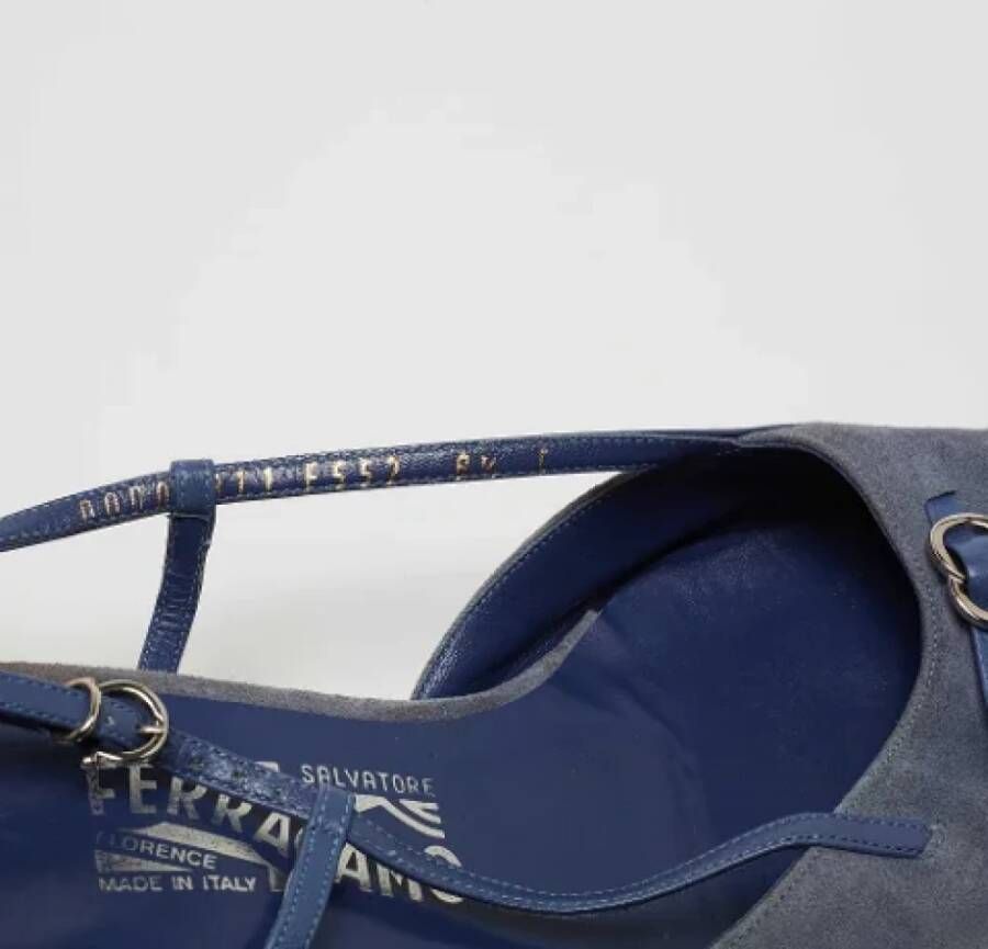 Salvatore Ferragamo Pre-owned Suede heels Blue Dames