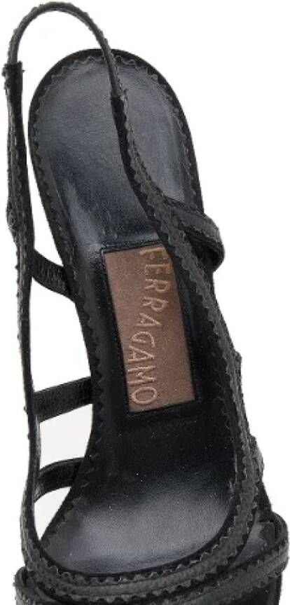 Salvatore Ferragamo Pre-owned Suede sandals Black Dames