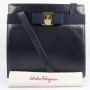 Salvatore Ferragamo Pre-owned Tweedehands Boog Schoudertas Leer Elegante Stijl - Thumbnail 2