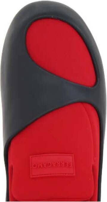 Salvatore Ferragamo Rode Platte Slipper met Neopreen Binnensok Red Heren