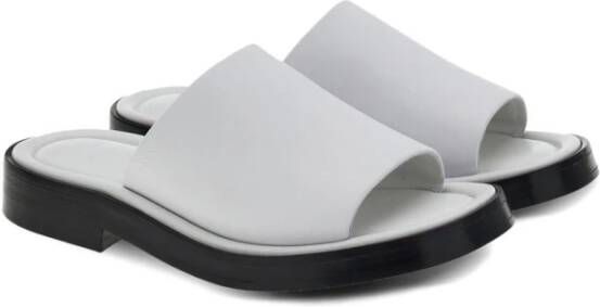 Salvatore Ferragamo Witte Leren Slippers Wit Dames