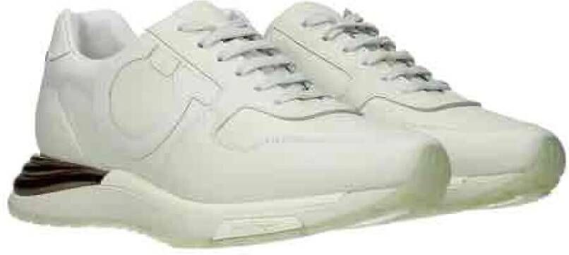 Salvatore Ferragamo Stijlvolle Sneakers voor Mannen en Vrouwen Wit Dames