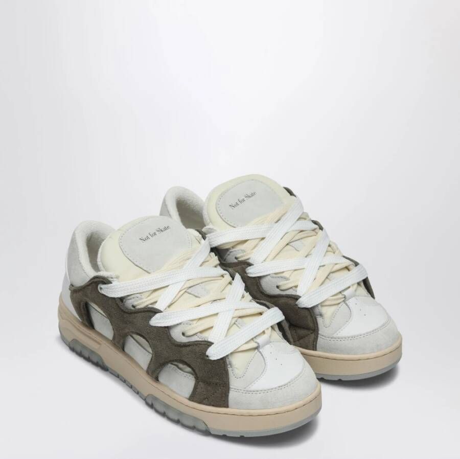 Santha Lage Sneakers