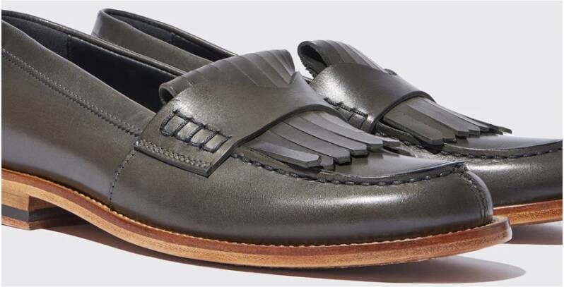 Scarosso Fringed Penny Loafer in Grijs Gray Dames